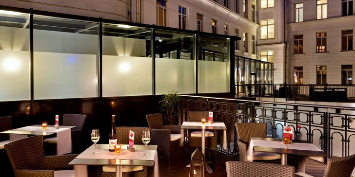 Pobyt v elegantním 4* hotelu poblíž vídeňské radnice i rezidence Hofburg: snídaně a neomezený wellness