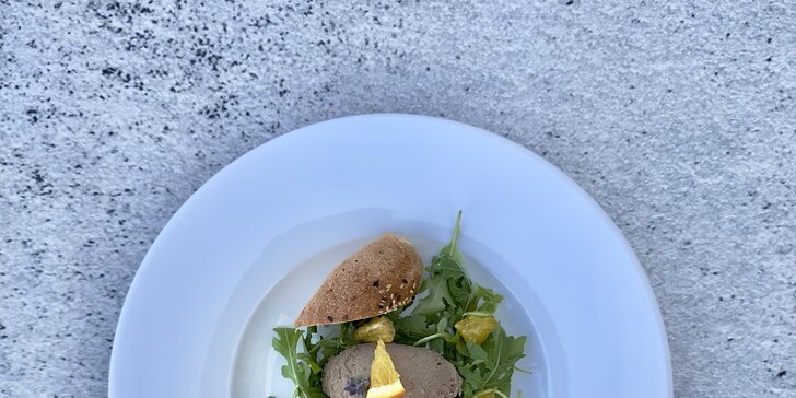 Svatomartinské menu: foie gras, kaldoun, husí roláda nebo trhaná husa a lokše s povidly