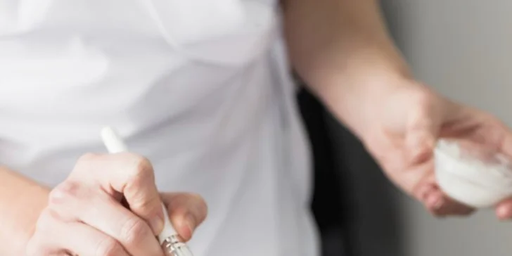 Mladistvá pleť s hydratačním ošetřením Nutri-Peptide a neinvazivní karboxyterapií