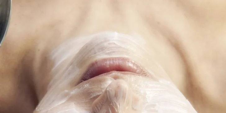Mladistvá pleť s hydratačním ošetřením Nutri-Peptide a neinvazivní karboxyterapií