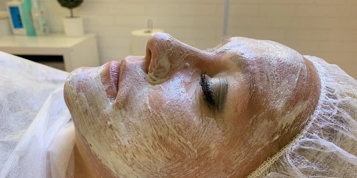 Ultrazvukové čištění pleti, anti-age peeling nebo omlazující kúra dle výběru
