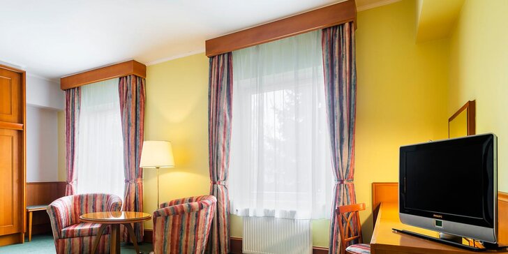 Legendární hotel International v Praze: pobyt se snídaní, skvělá dostupnost do centra
