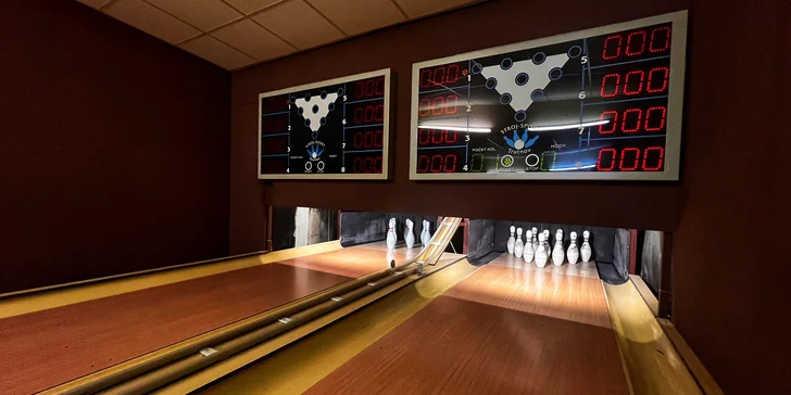 Vykutálená zábava: 1 až 2 hodiny bowlingu až pro 8 osob