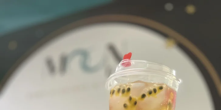 Velký fresh fruit bubble tea dle výběru i s porcí klasických či praskajících jelly