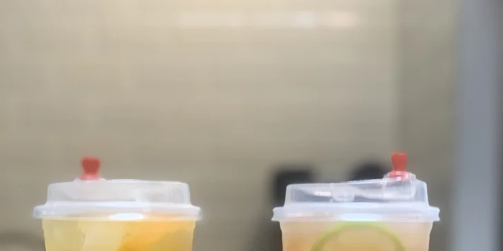 Velký fresh fruit bubble tea dle výběru i s porcí klasických či praskajících jelly