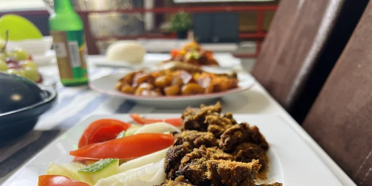 Africké 4chodové menu pro 1 nebo 2 osoby i varianta s palmovým vínem