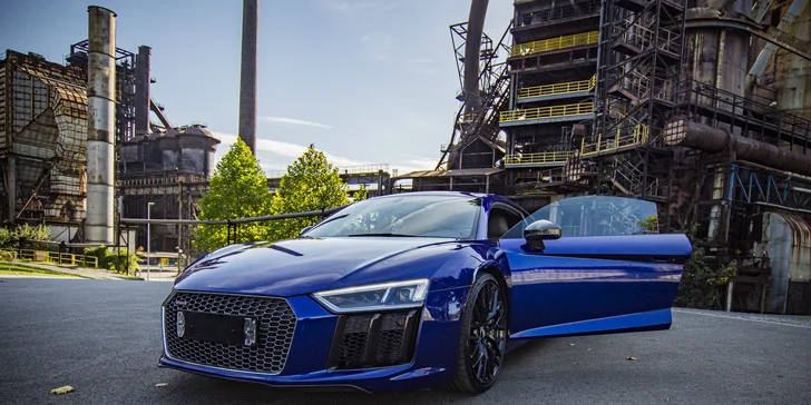 Jízda v moderní Audi R8 V10 Plus: 15 min. spolujízdy nebo až 30 min. řízení