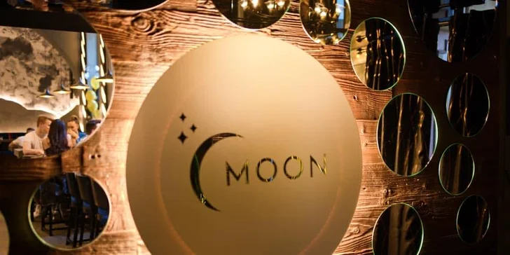 Vytříbené sushi sety v MOON Sushi Restaurant v samotném centru Brna