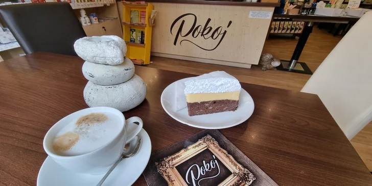 Káva a dortík dle výběru: v nabídce i bezlepkové, veganské či nízkosacharidové