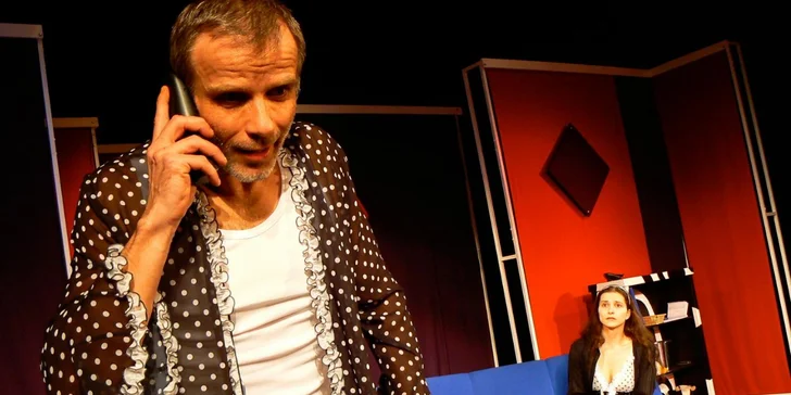 Vstupenka na divadelní komedii Penzion Ponorka s Lukášem Vaculíkem