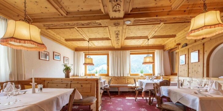 Lyžování v Jižním Tyrolsku s neomezeným wellness, snídaněmi i čtyřchodovými večeřemi