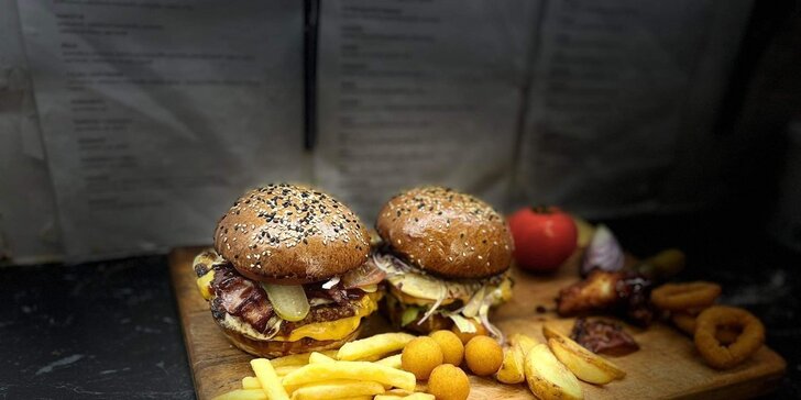 Masové potěšení do krabičky: burger s hranolky, bramborami, kroketami nebo kroužky