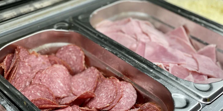 Jedna nebo čtyři pizzy podle výběru na odnos s sebou nebo rozvoz