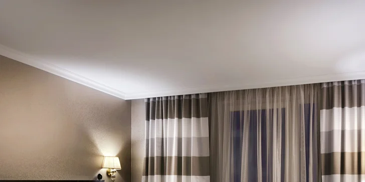 Pobyt v glamour hotelu Cosmopolitan v centru Prahy a snídaně u Zdeňka Pohlreicha