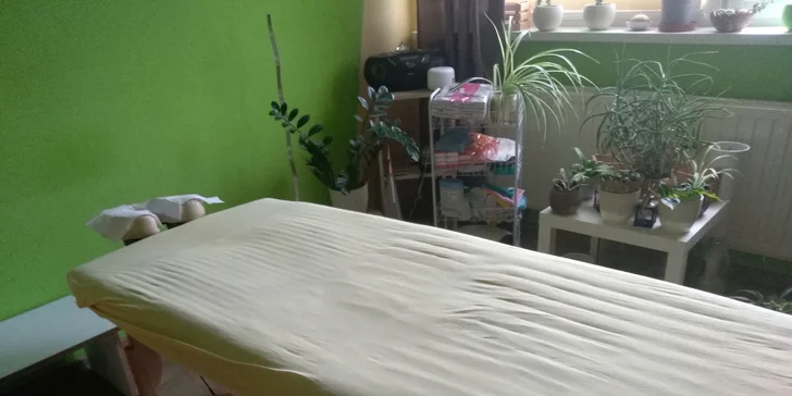 Lék na bolavý krk, záda i nohy: výběr z 5 druhů masáží