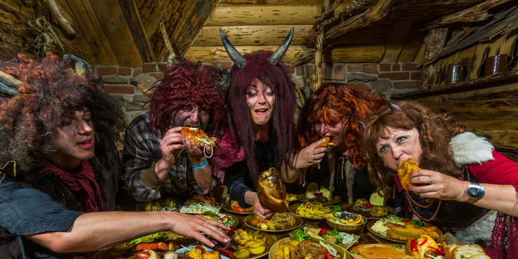 Silvestrovská párty v Pekle Čertovina pro dospělé i děti: prohlídka, raut, hudba, přípitek i ohňostroj