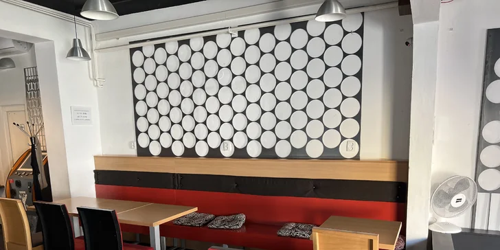 Kafe za jedenáct, pivo za patnáct: 30 nebo 60 minut v baru, kde se platí za čas