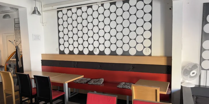 Kafe za jedenáct, pivo za patnáct: 30 nebo 60 minut v baru, kde se platí za čas