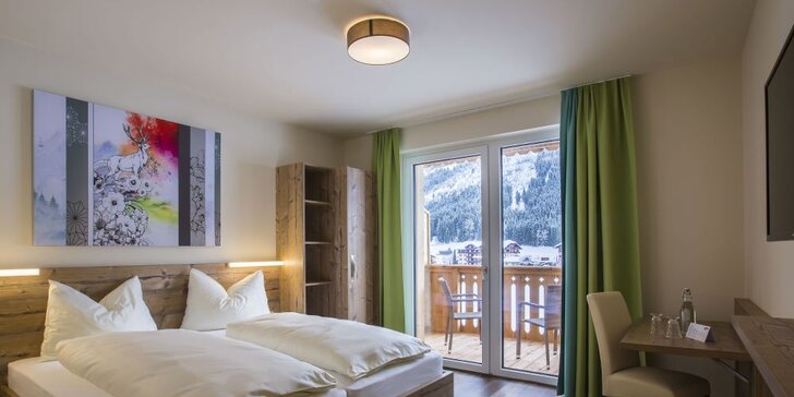 Lyžování v Dachsteinu: moderní hotel se snídaní či polopenzí a saunami jen 2 km od svahu