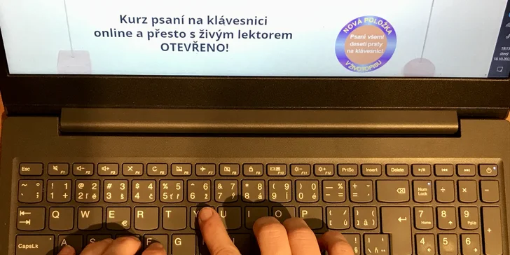 Online kurz psaní všemi deseti na klávesnici: 45 lekcí včetně certifikátu