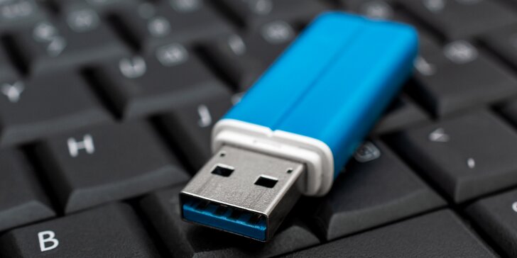 Pusťte VHSky na odpočinek: profesionální digitalizace i převod na USB