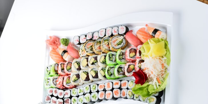 Sety s 10–75 kousky sushi v Banyan Bistro Opava: vege, smažené i s rybami