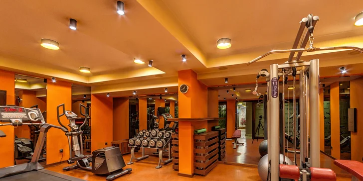 Za parádní lyžovačkou do Bulharska: 5* hotel se snídaní, bazénem, vířivkou a saunami