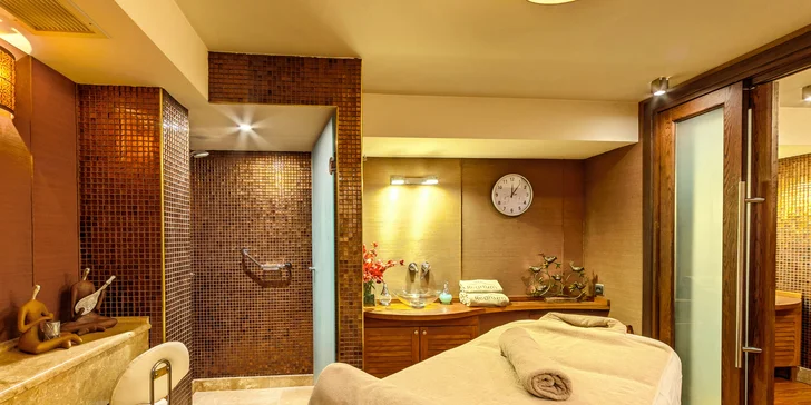 Za parádní lyžovačkou do Bulharska: 5* hotel se snídaní, bazénem, vířivkou a saunami