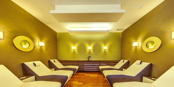 Za parádní lyžovačkou do Bulharska: 5* hotel se snídaní, bazénem, vířivkou a saunami