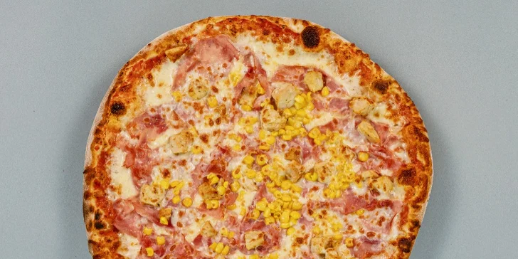 Pizza doma: pochutnejte si na pizze dle výběru a nadýchané těsto spláchněte čepovaným Ostravarem