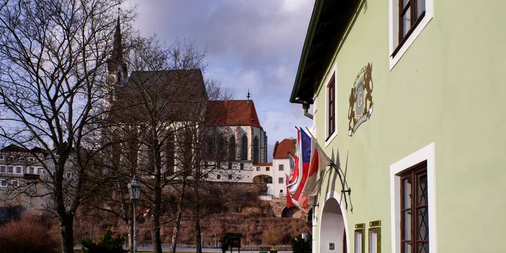 Pokud přijedete autem, můžete ho snadno zaparkovat na uzavřeném hotelovém parkovišti.
