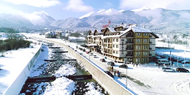 Za parádní lyžovačkou do Bulharska: 5* hotel se snídaní, bazénem, vířivkou a saunami