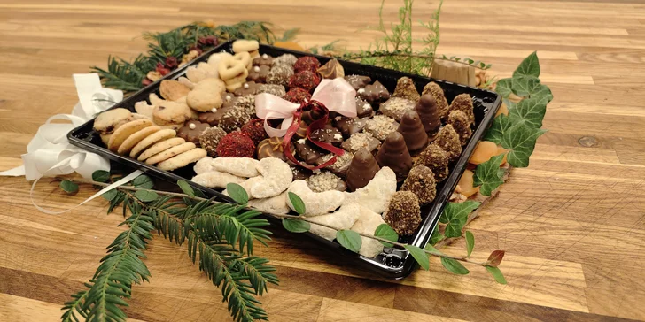 Krabice 13 druhů vánočního cukroví: 500 či 1000 g, osobní odběr nebo rozvoz