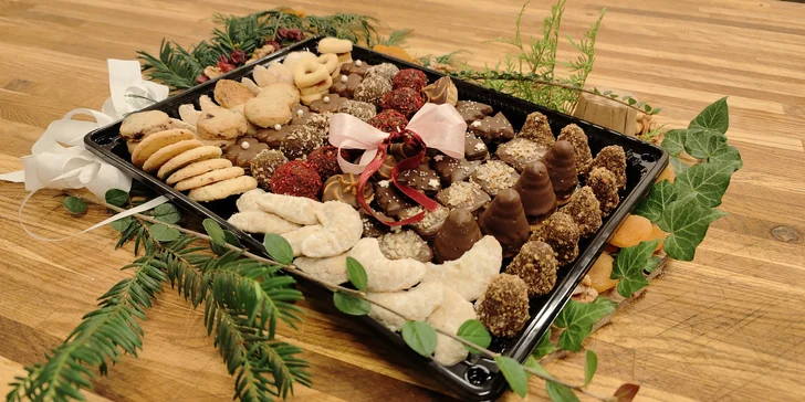 Krabice 13 druhů vánočního cukroví: 500 či 1000 g, osobní odběr nebo rozvoz