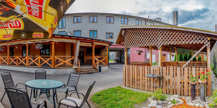 Pobyt v klidné části Liptova: moderní pokoje až pro 7 osob, snídaně nebo polopenze