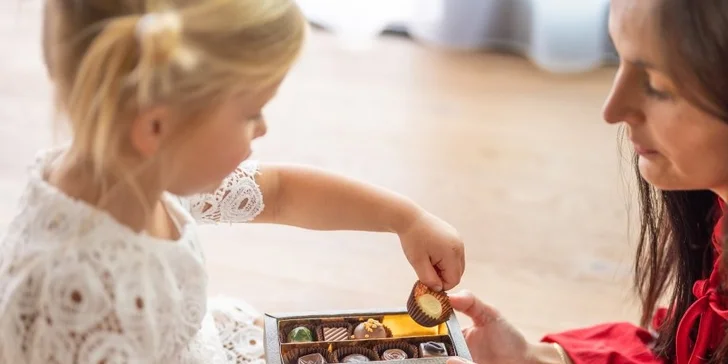 Pralinky a lanýže z čokoládovny Janek v Rocher Café: 10 nebo 20 ks v dárkovém balení