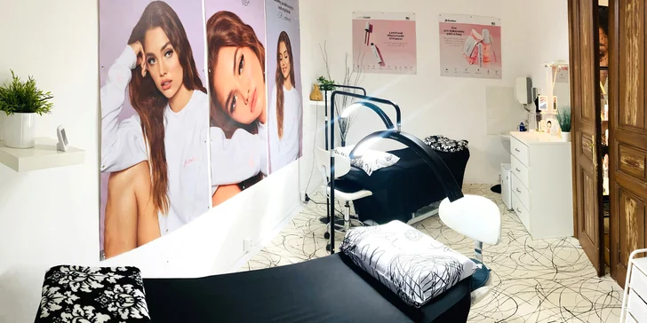 Prodloužení a zhuštění řas objemovou technikou Volume Extensions