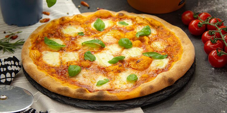 Pizza na odnos s sebou: pizza dle výběru pro jednoho i pro dva, krabice v ceně