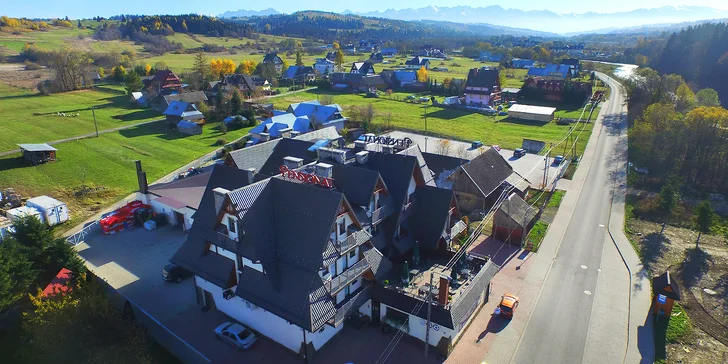 Moderní horský hotel u Zakopaného: snídaně a vstupy do termálů