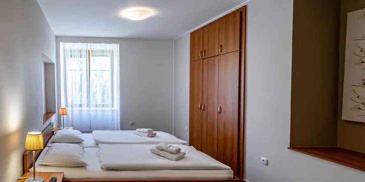 Skvělý relax v Lednici: hotel u zámku, snídaně, víno i vířivka