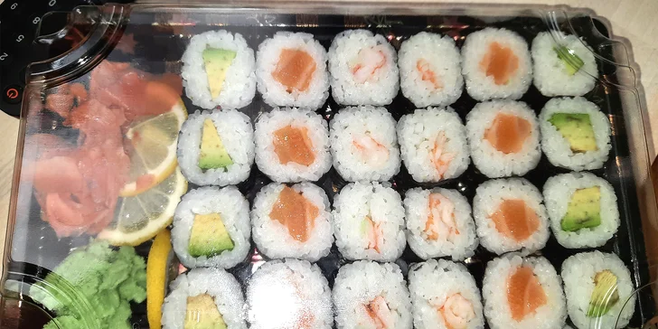 Sushi sety: 24 nebo 36 rolek s lososem, avokádem, chobotnicí i mořským úhořem