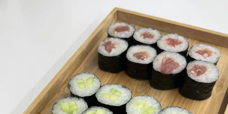 Sushi sety z Vazari sushi: klasické maki i netradiční rolky s rozvozem