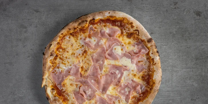 Pochutnejte si na pizze dle výběru: Havaj, šunková, sýrová i tuňáková pizza pro 1 nebo 2 osoby