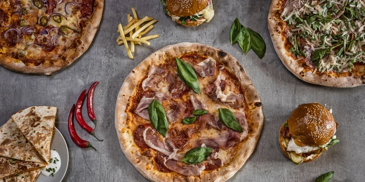 Pochutnejte si na pizze dle výběru: Havaj, šunková, sýrová i tuňáková pizza pro 1 nebo 2 osoby