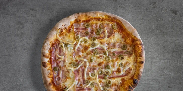 Pochutnejte si na pizze dle výběru: Havaj, šunková, sýrová i tuňáková pizza pro 1 nebo 2 osoby