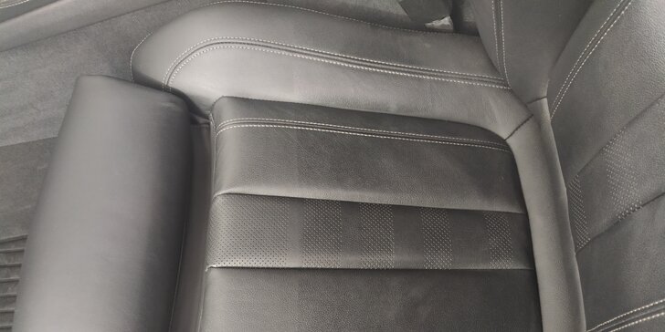 Suché nebo mokré čištění interiéru vozu: textilní i kožené čalounění