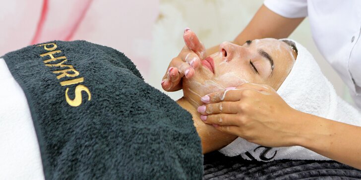 Luxusní kosmetické ošetření, včetně masáže a dárku