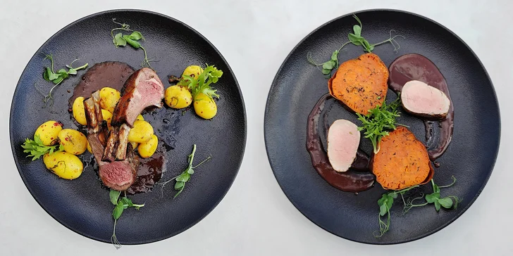 Menu o třech chodech pro 2 osoby: grilované špalíčky či jehněčí hřebínek i lahev vína