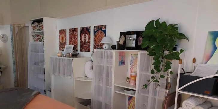 Sobotní masáže v centru Hradce: baňkování, regenerace a relaxace