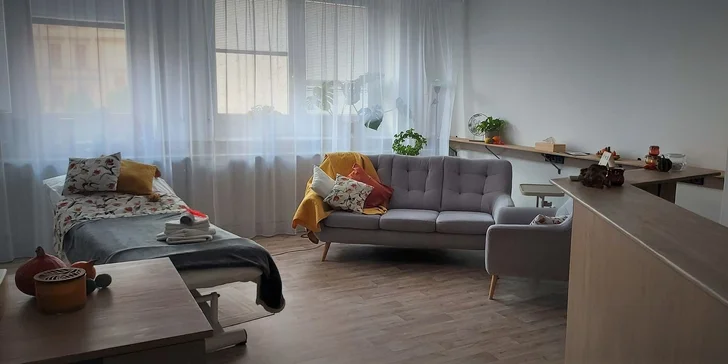 Komplexní ovocné ošetření vč. relaxační masáže hlavy, těla i chodidel